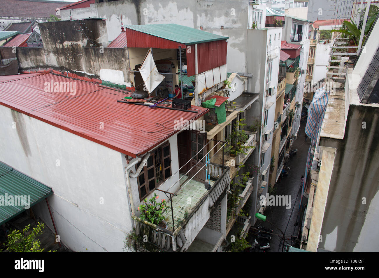 Narrow alleys and high-rise buildings in downtown Hanoi Stock Photo