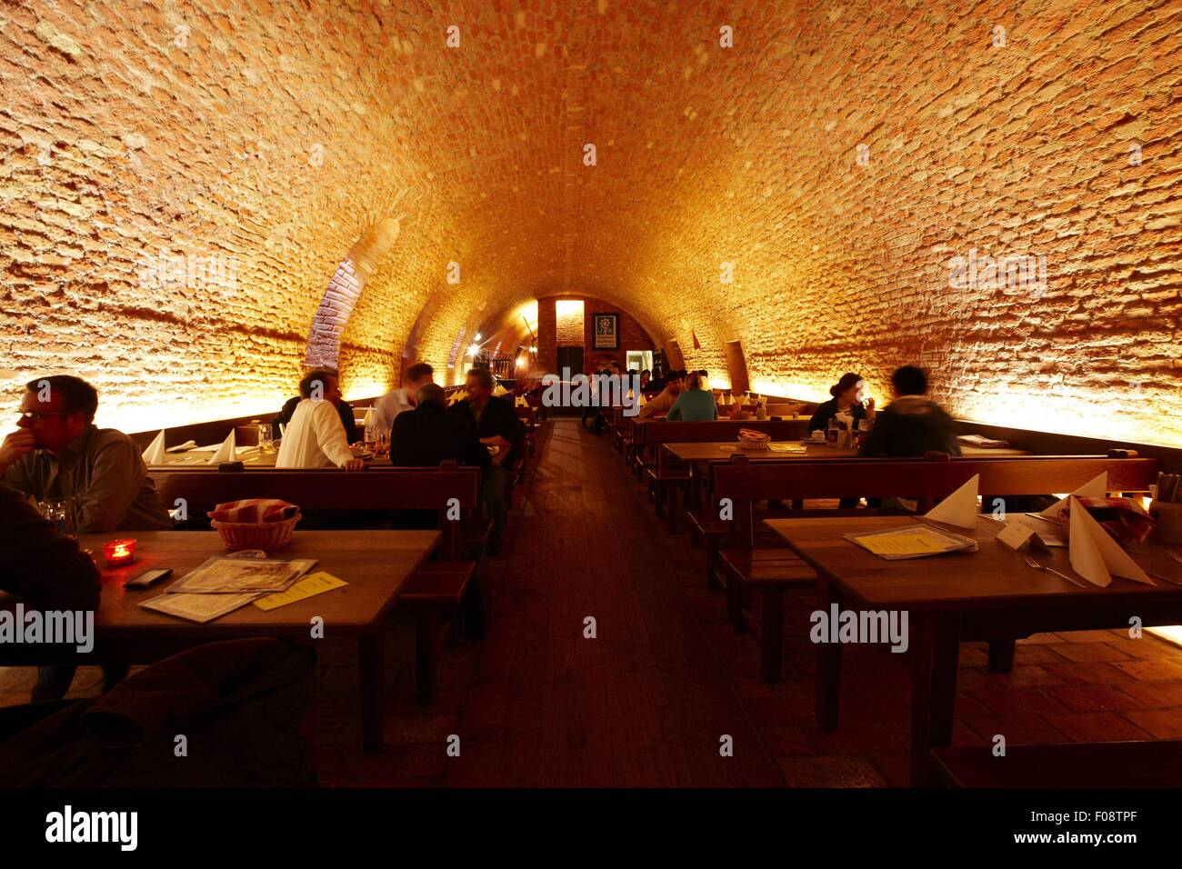 People dining at Augustiner Keller, Munich, Germany Stock Photo