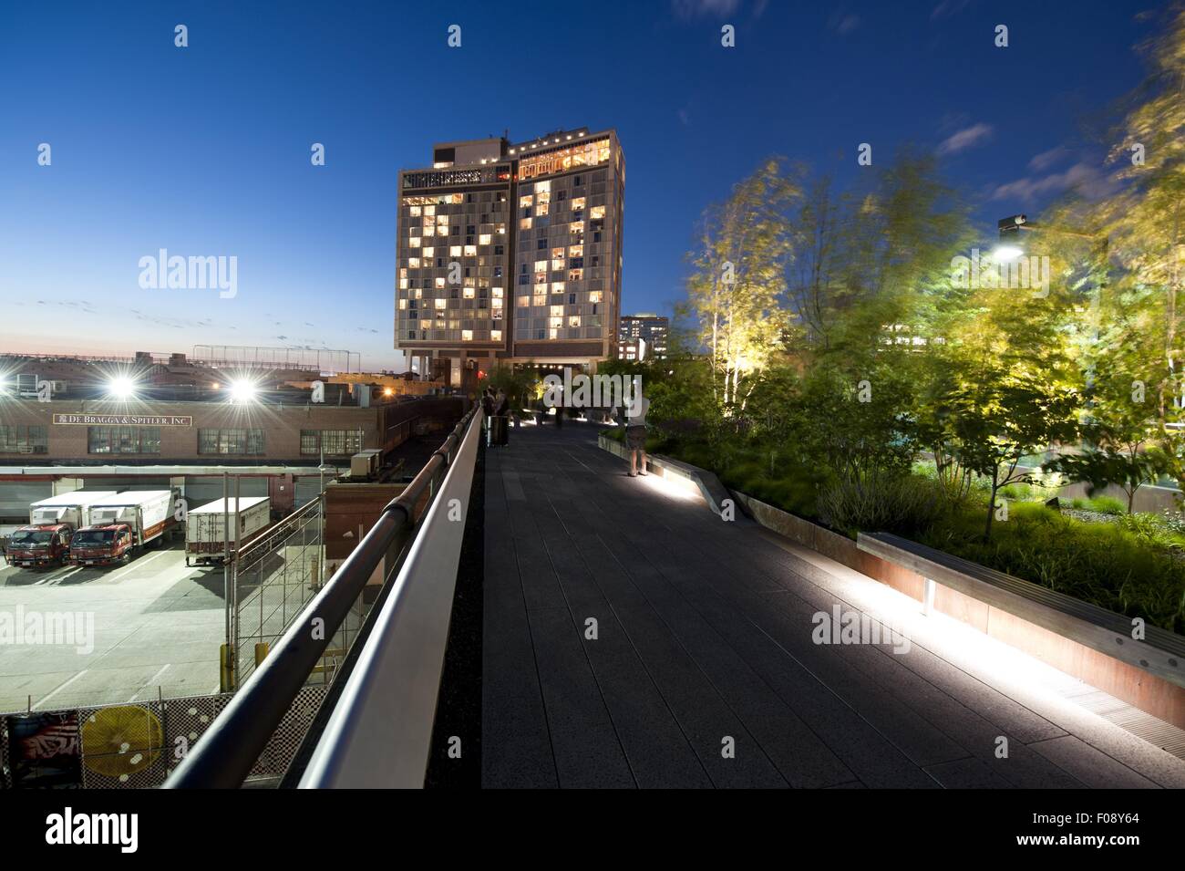 New evening standard hi-res stock photography and images - Alamy