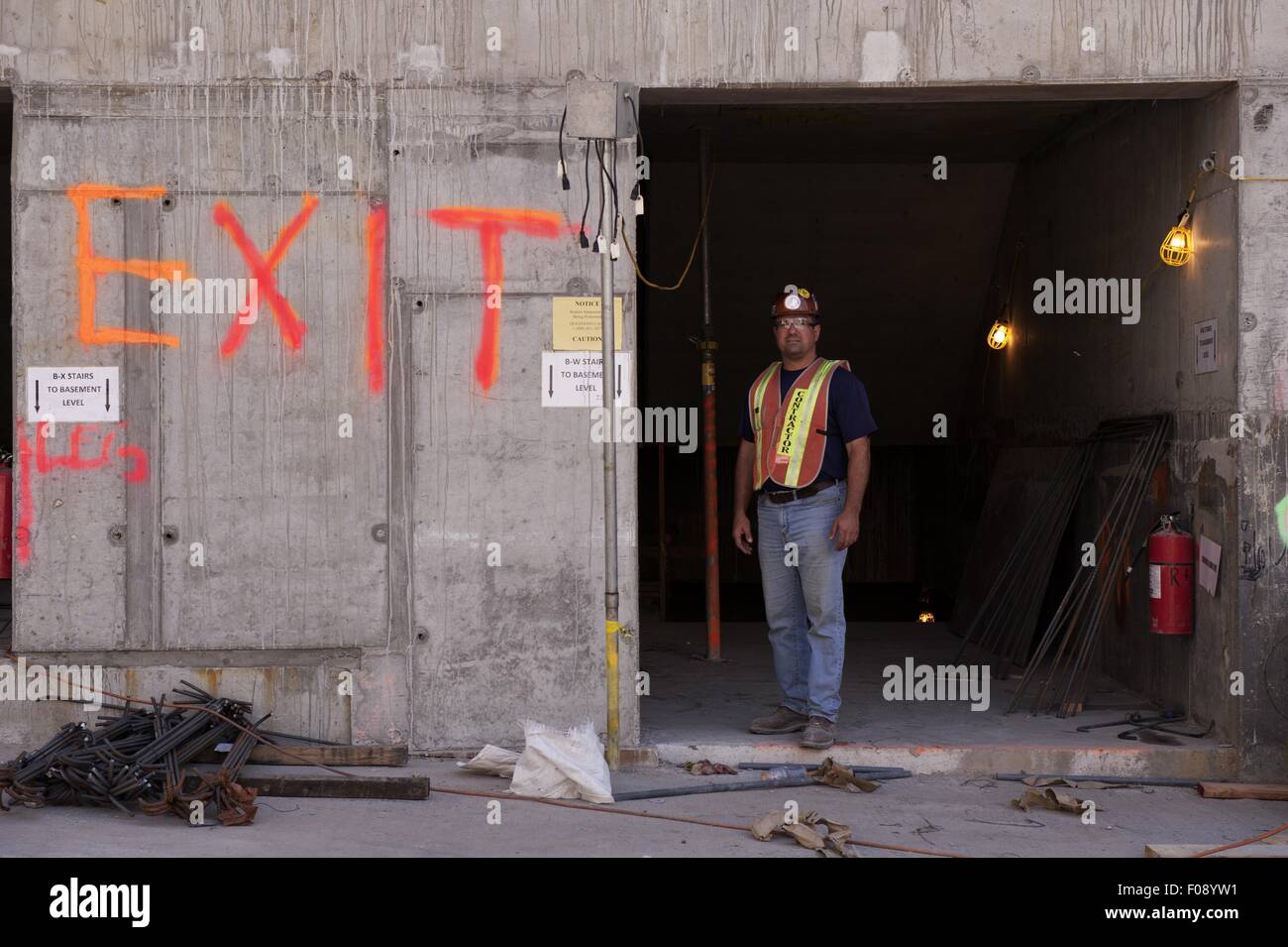 Construction workers working at Ground Zero Construction Site in New ...