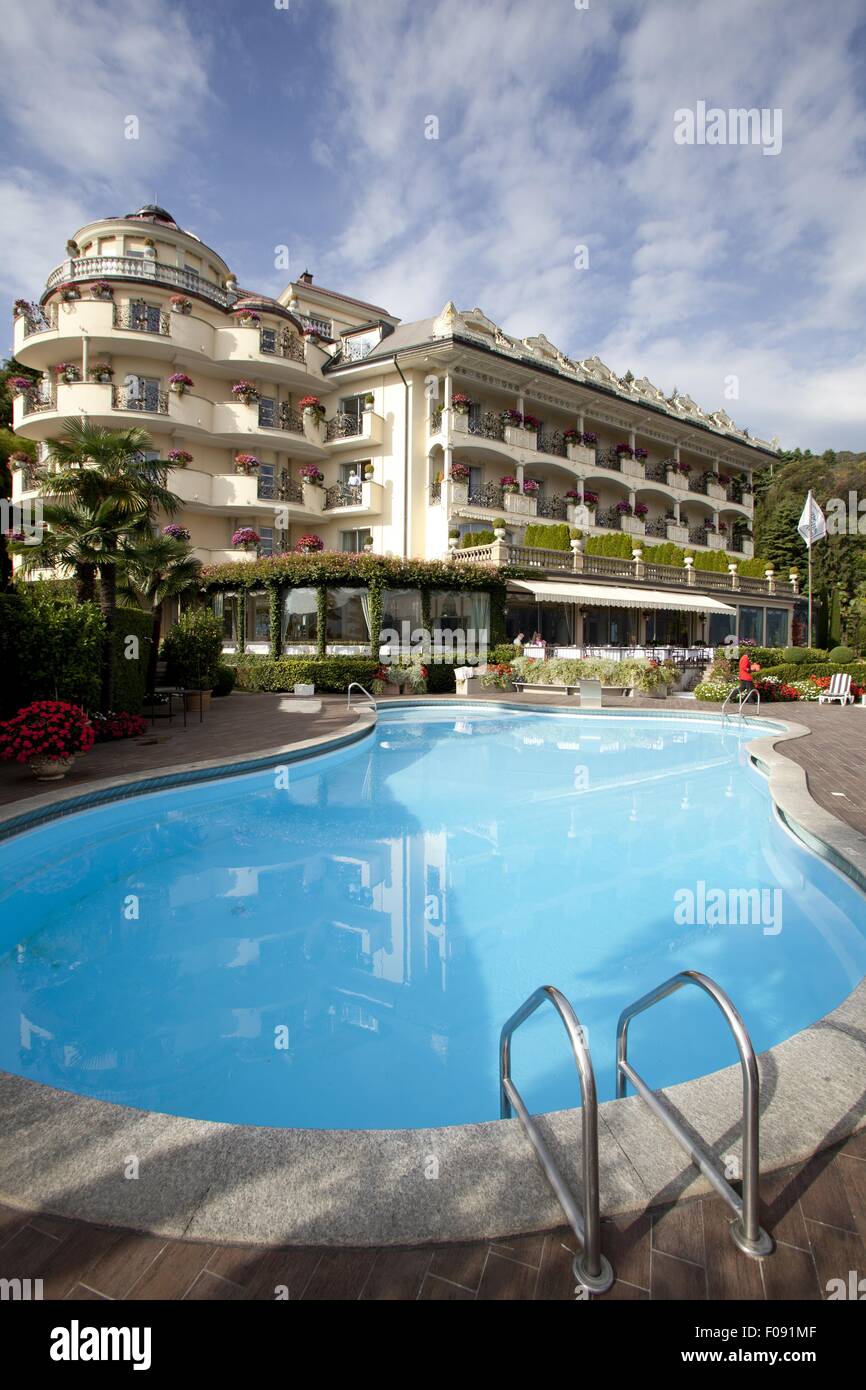 Swimming pool of Hotel Villa e Palazzo Aminta in Stresa, Italy Stock Photo  - Alamy