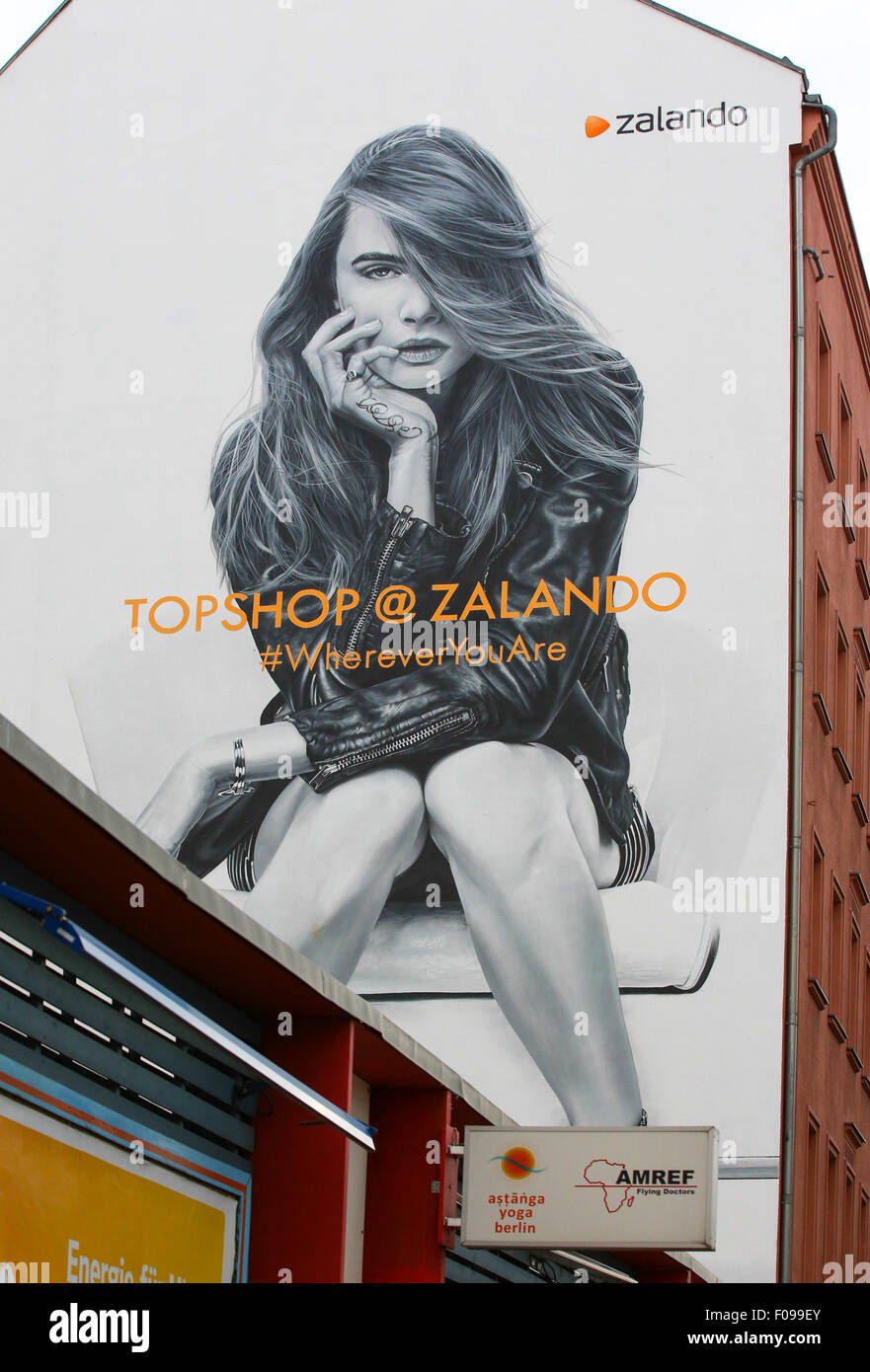 Cara Delevingne wall mural to celebrate Topshop at Zalando at Stock Photo -  Alamy