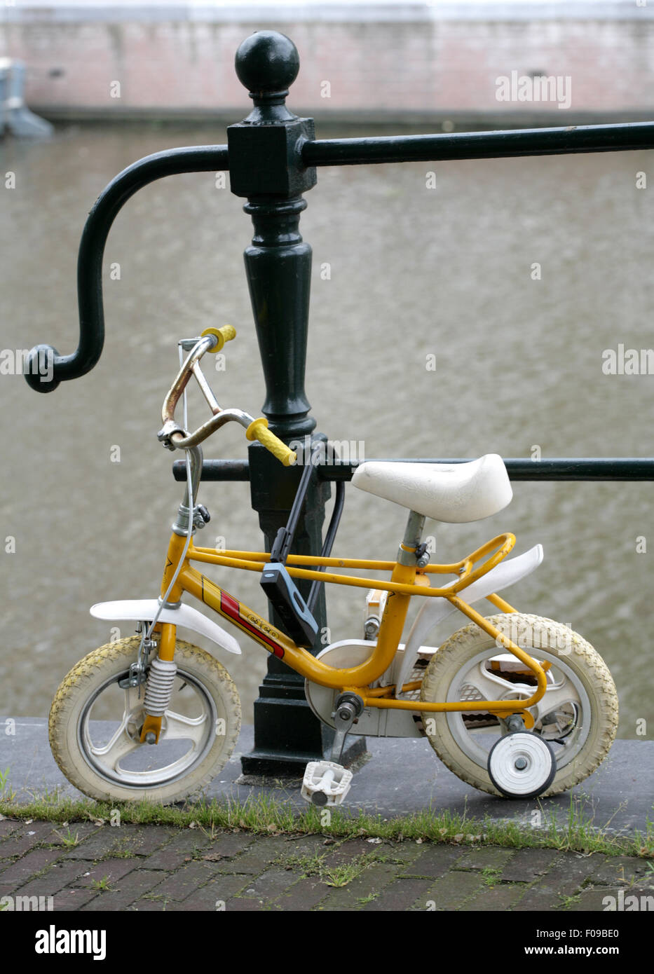 Child amsterdam hi-res stock photography and images - Alamy