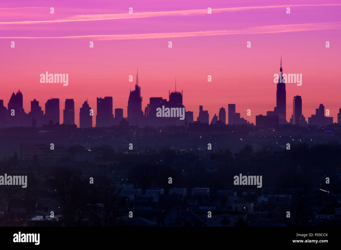 MIDTOWN SKYLINE MANHATTAN NEW YORK CITY USA FROM WEEHAWKEN NEW JERSEY USA Stock Photo