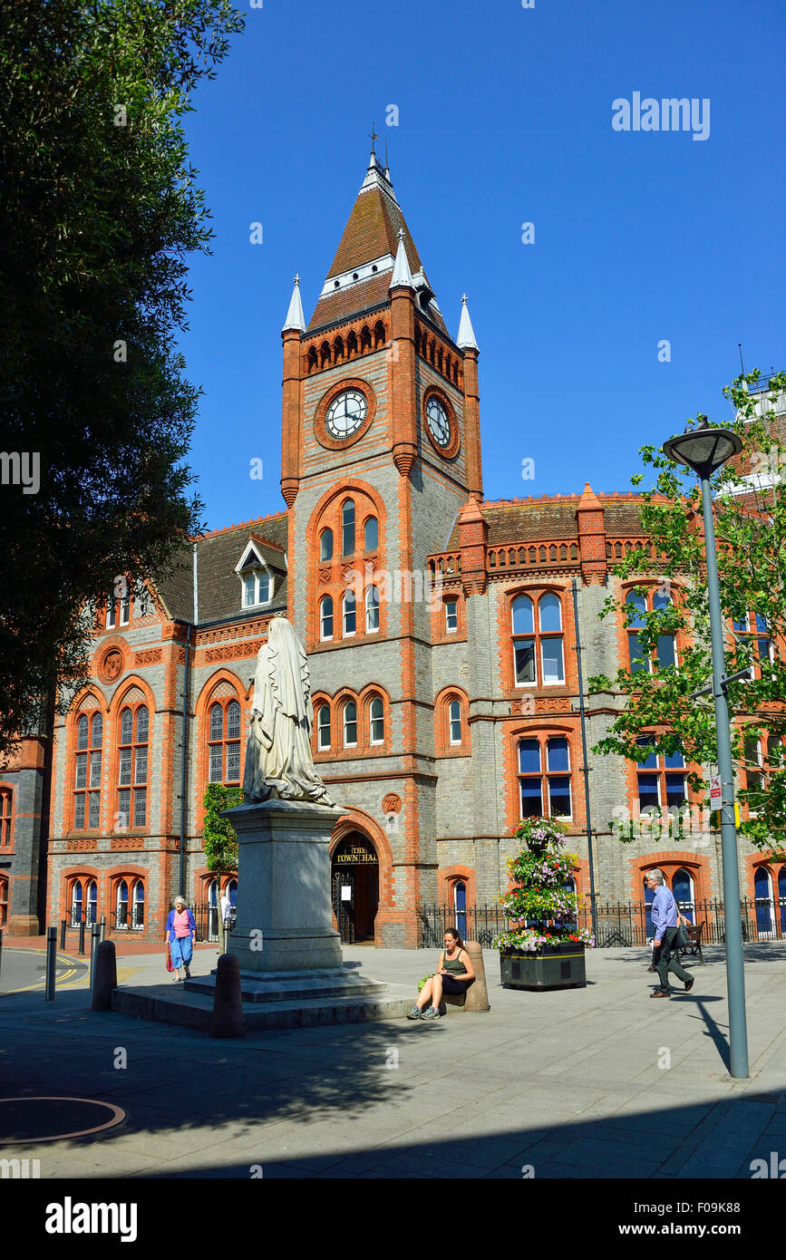 Reading Museum and Town Hall, Friar Street, Reading, Berkshire, England, United Kingdom Stock Photo