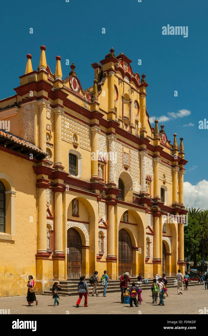 Catedral de la Nuestra Senora de la Asuncion, San Cristobal de las Casas, Mexico Stock Photo