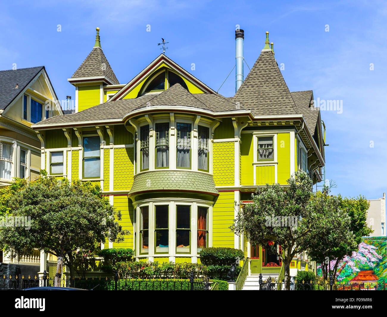 Victorian and edwardian architecture hi-res stock photography and ...
