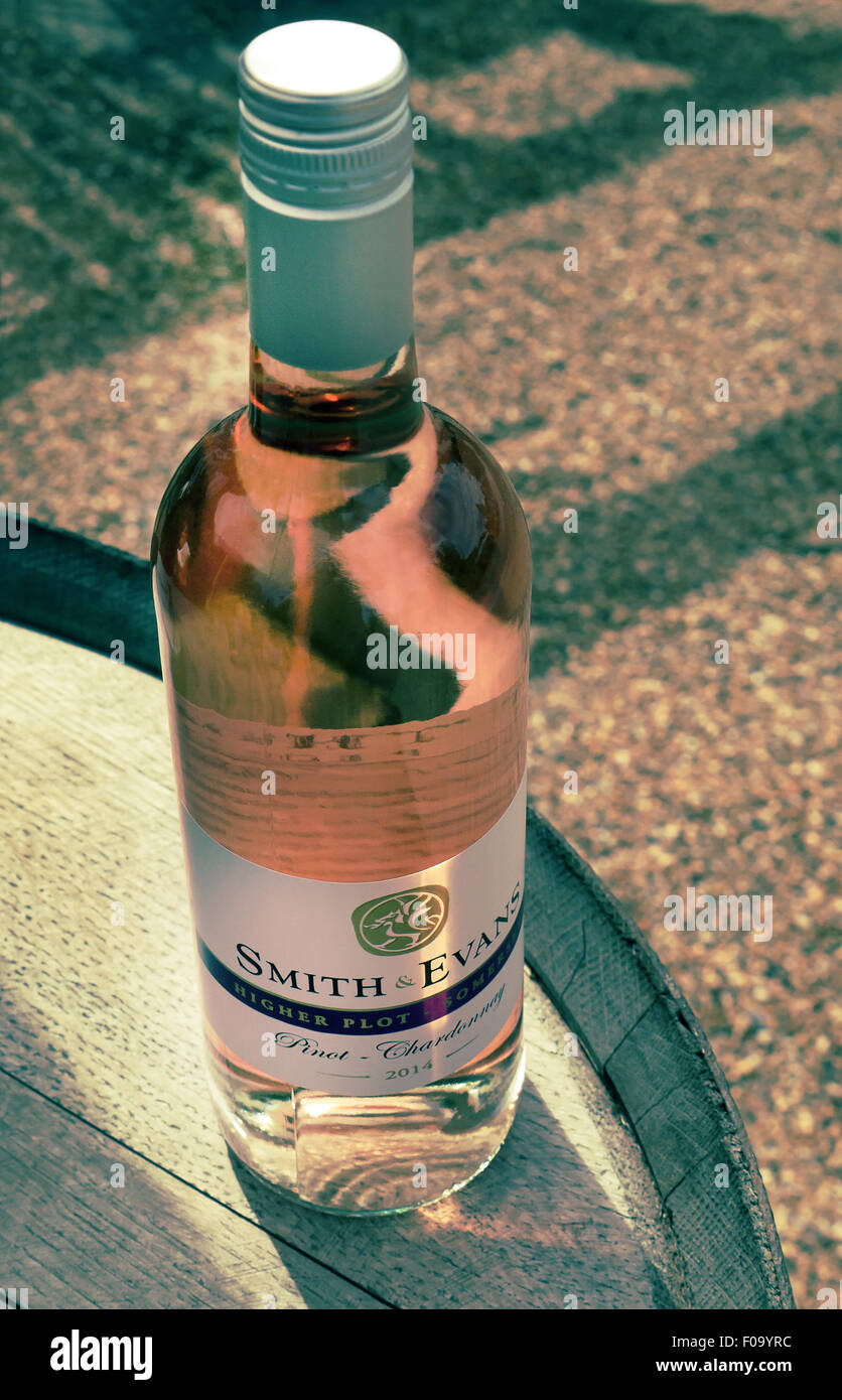 Smith & Evans 2014 Rose English wine. Pinot & Chardonney Stock Photo