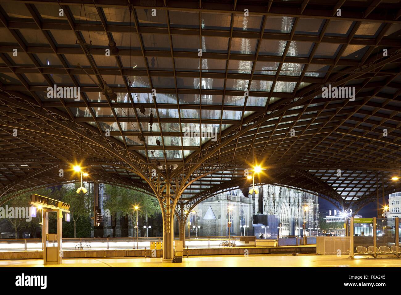 Illuminated Cologne Central Station at night, Cologne, Germany Stock Photo Alamy Illuminated Cologne Central Station at night, Cologne, Germany Stock Photo Alamy