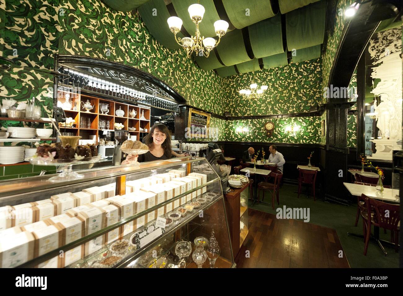 People at The Hopetoun tea room in Block Arcade, Victoria, Australia ...