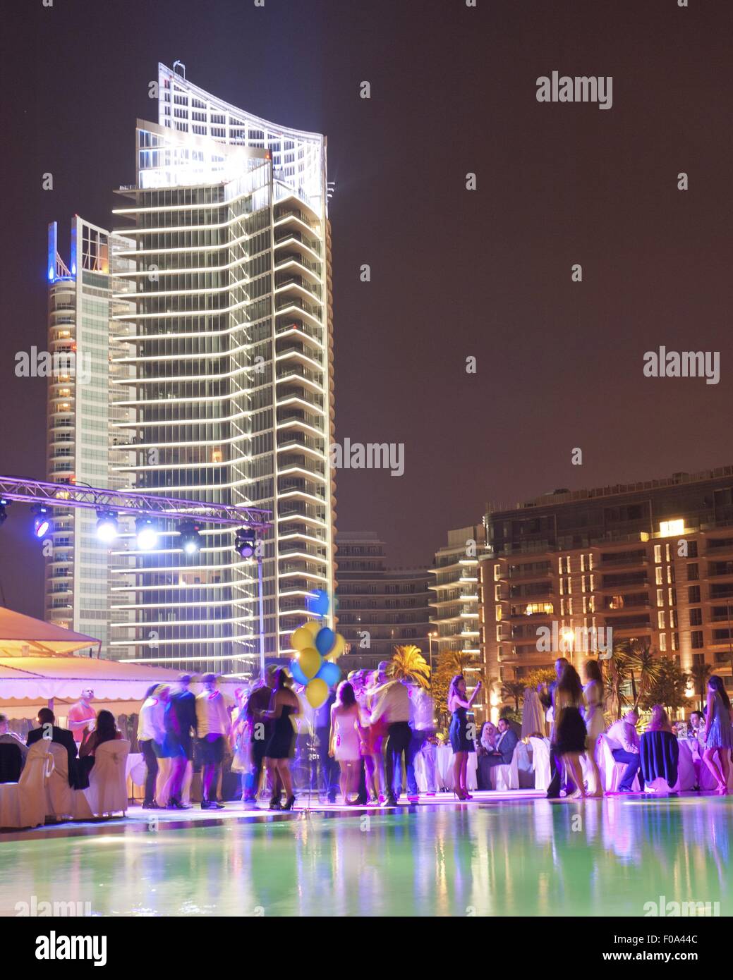 People Partying At Poolside Near Four Seasons Hotel Beirut Lebanon Stock Photo Alamy