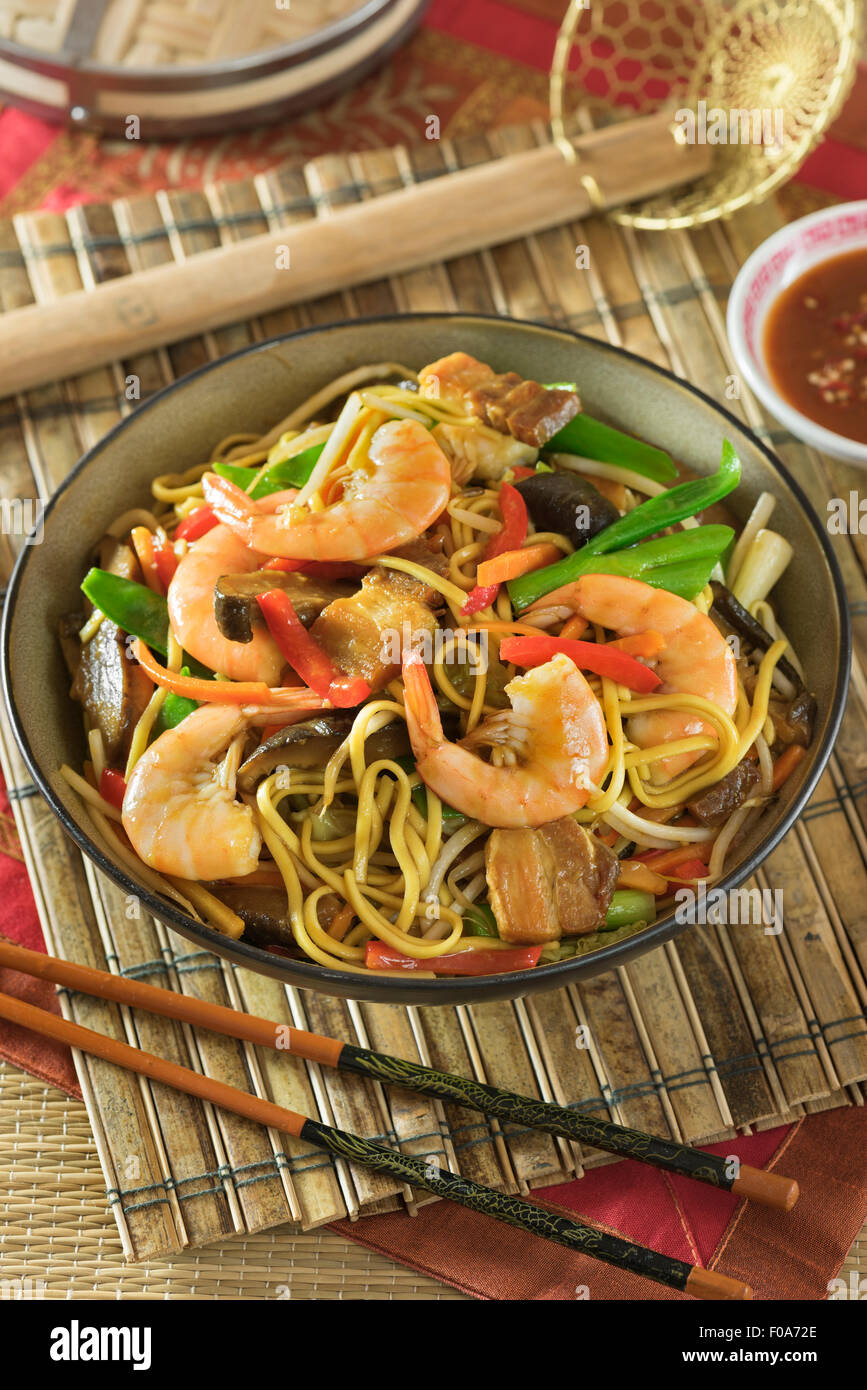 King prawn chow mein. Shrimp fried noodles. Chinese food Stock Photo