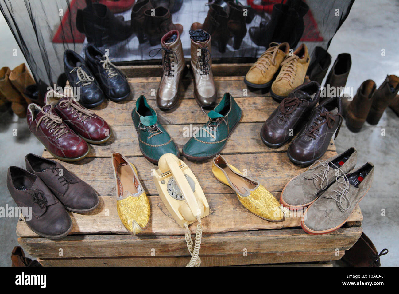 South Africa, Johannesburg, Maboneng Precinct, Arts on Main. Shoppers at the Sunday market for vintage fashion. Photo: © ZuteLig Stock Photo