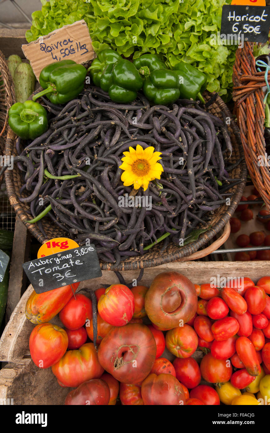 Traditional French market stall with vegetables on display, Issigeac, France Stock Photo
