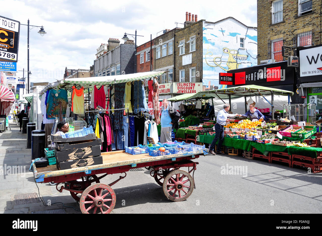 Chapel market islington High Resolution Stock Photography and Images