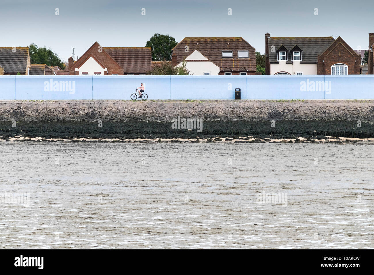 Canvey Island - the sea wall protecting properties on Canvey Island, Essex. Stock Photo