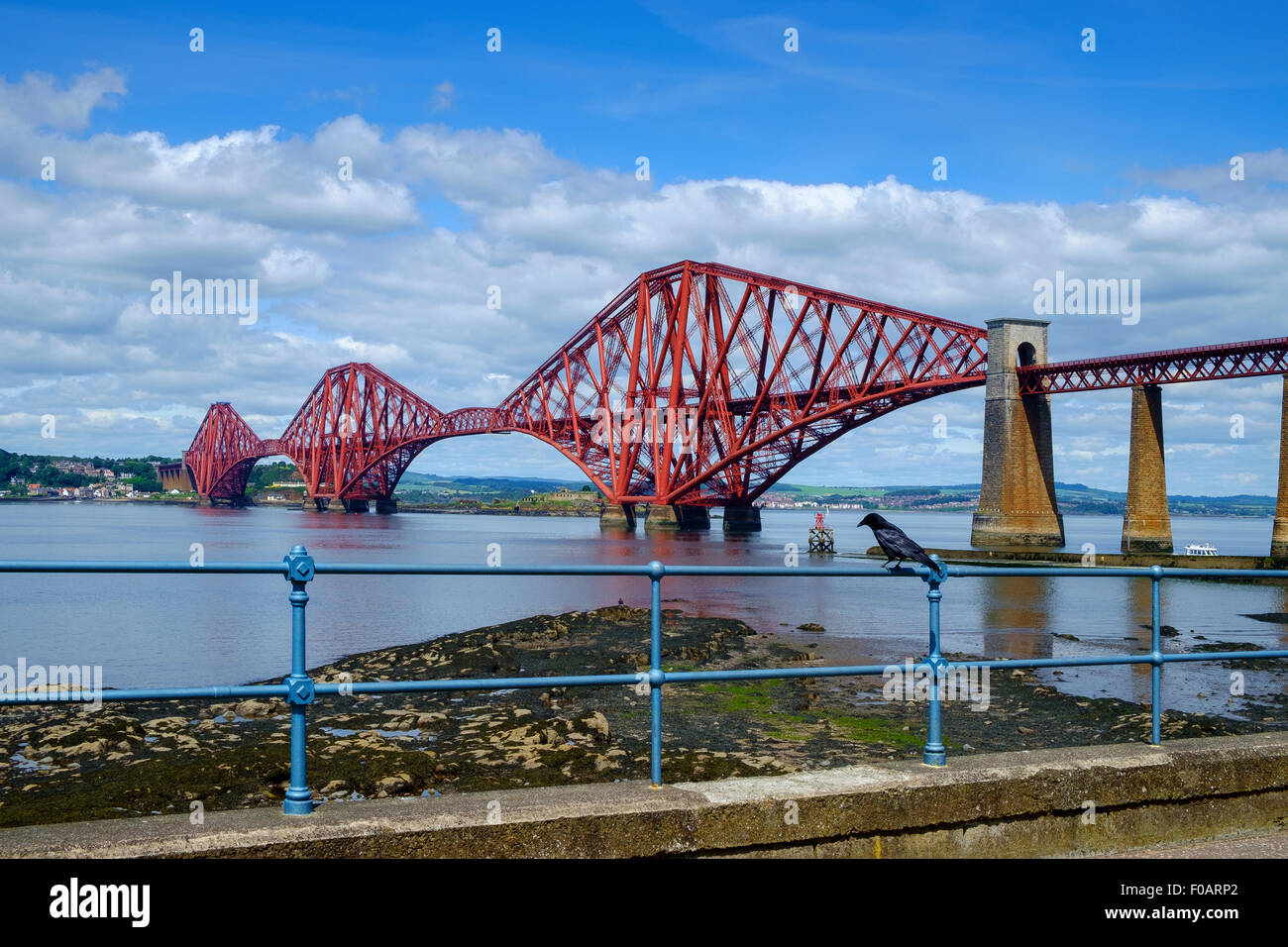 The Forth Bridge is a cantilever railway bridge over the Firth of Forth ...