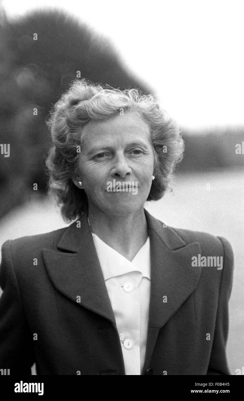 Outside middle aged Black and White Stock Photos & Images - Alamy