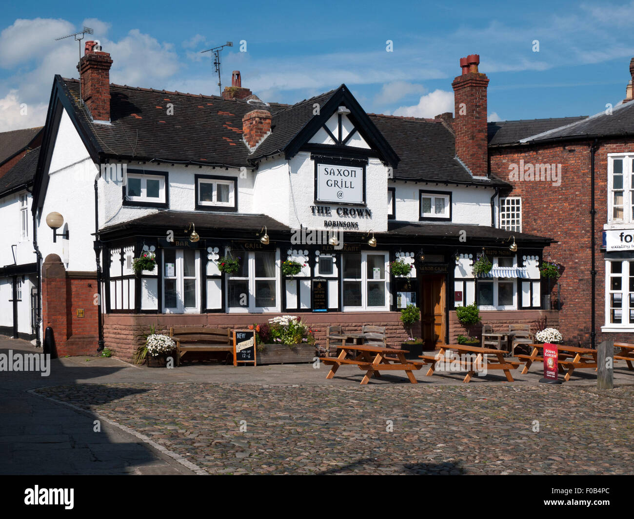 The Crown Inn, Market Square, High Street, Sandbach, Cheshire, England, UK Stock Photo