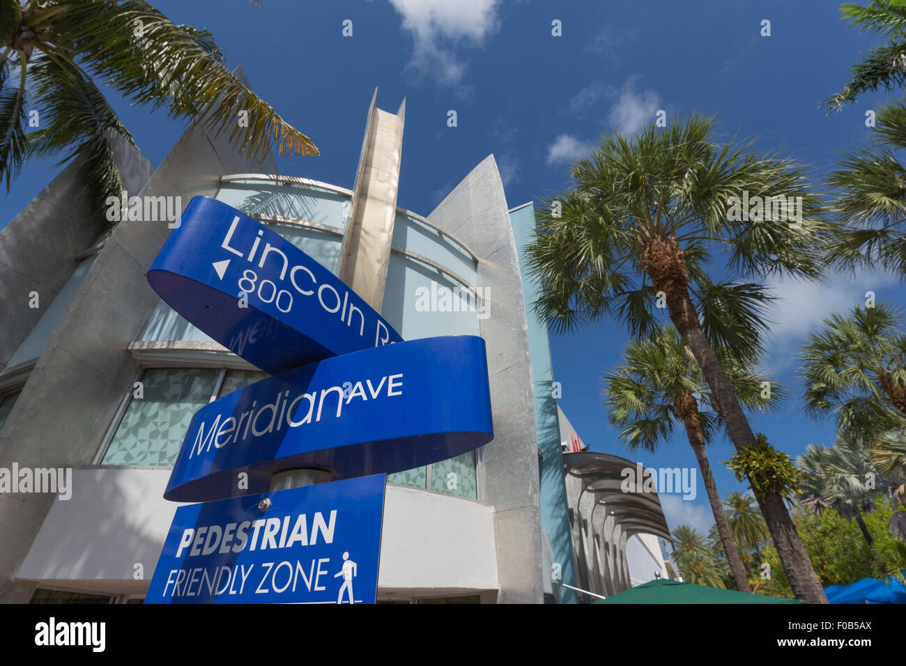 LINCOLN ROAD SHOPPING DISTRICT MIAMI FLORIDA USA Stock Photo Alamy