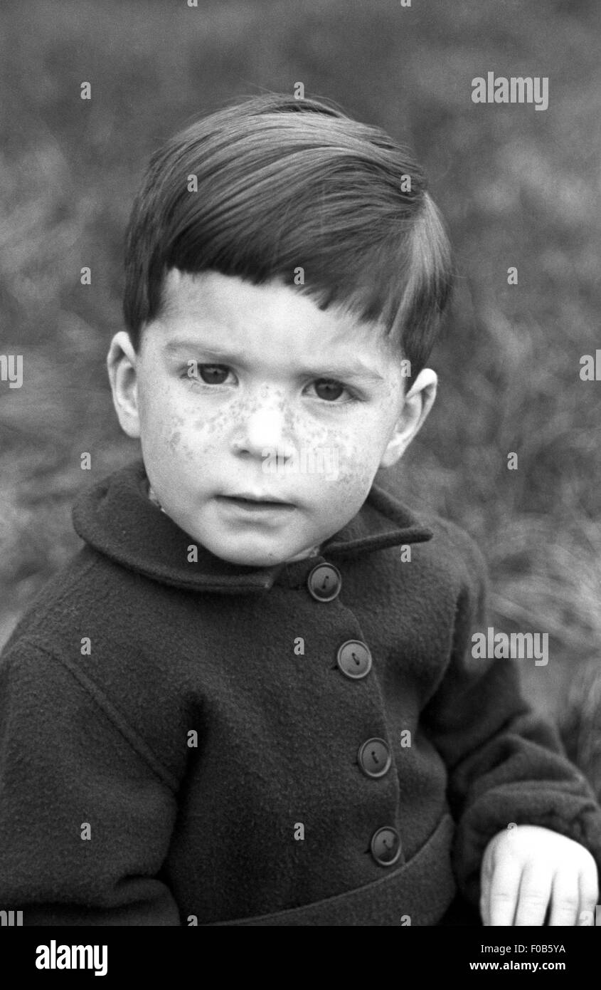 Side parting hi-res stock photography and images - Alamy