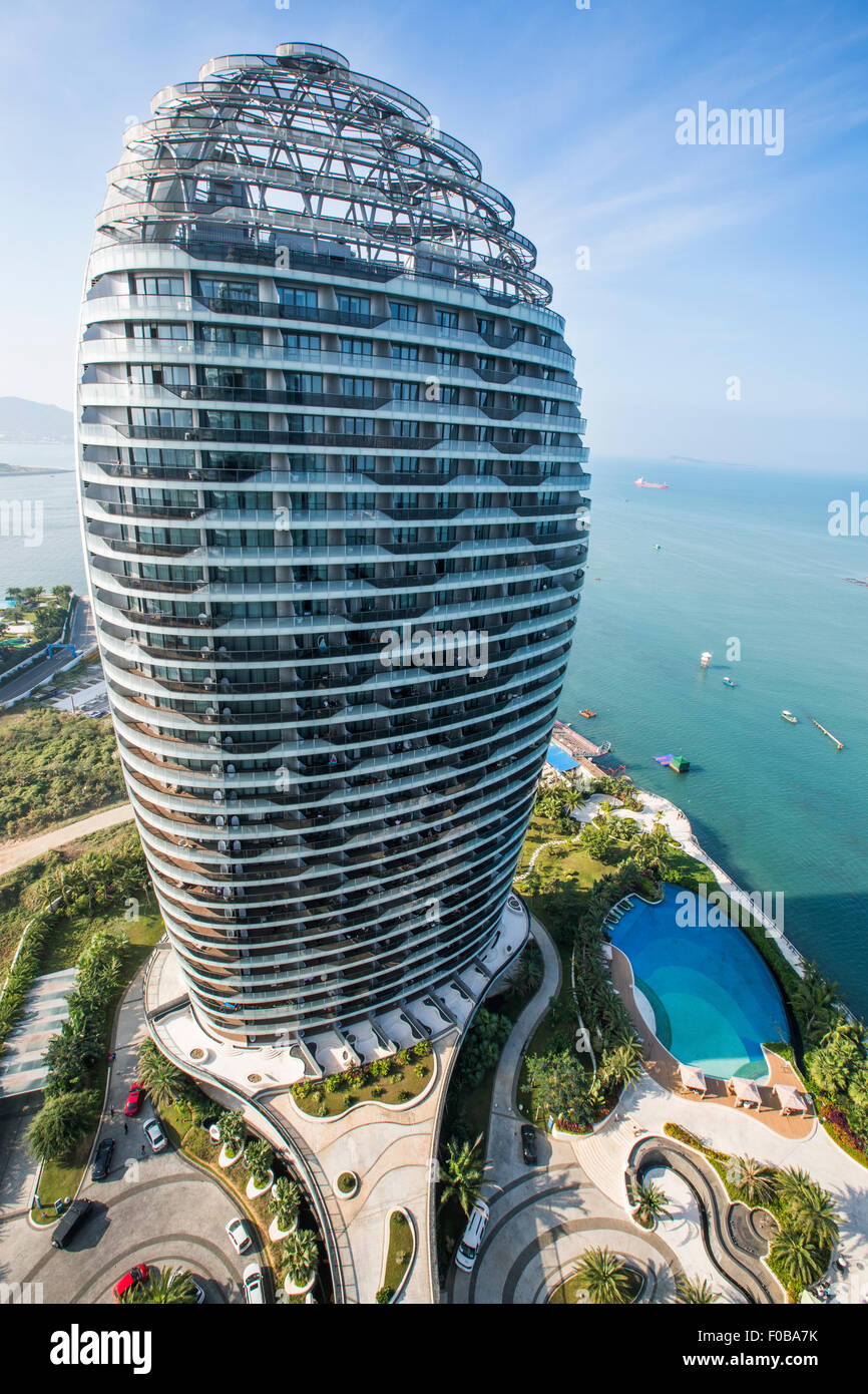 Luxury hotel in Sanya, China Stock Photo - Alamy