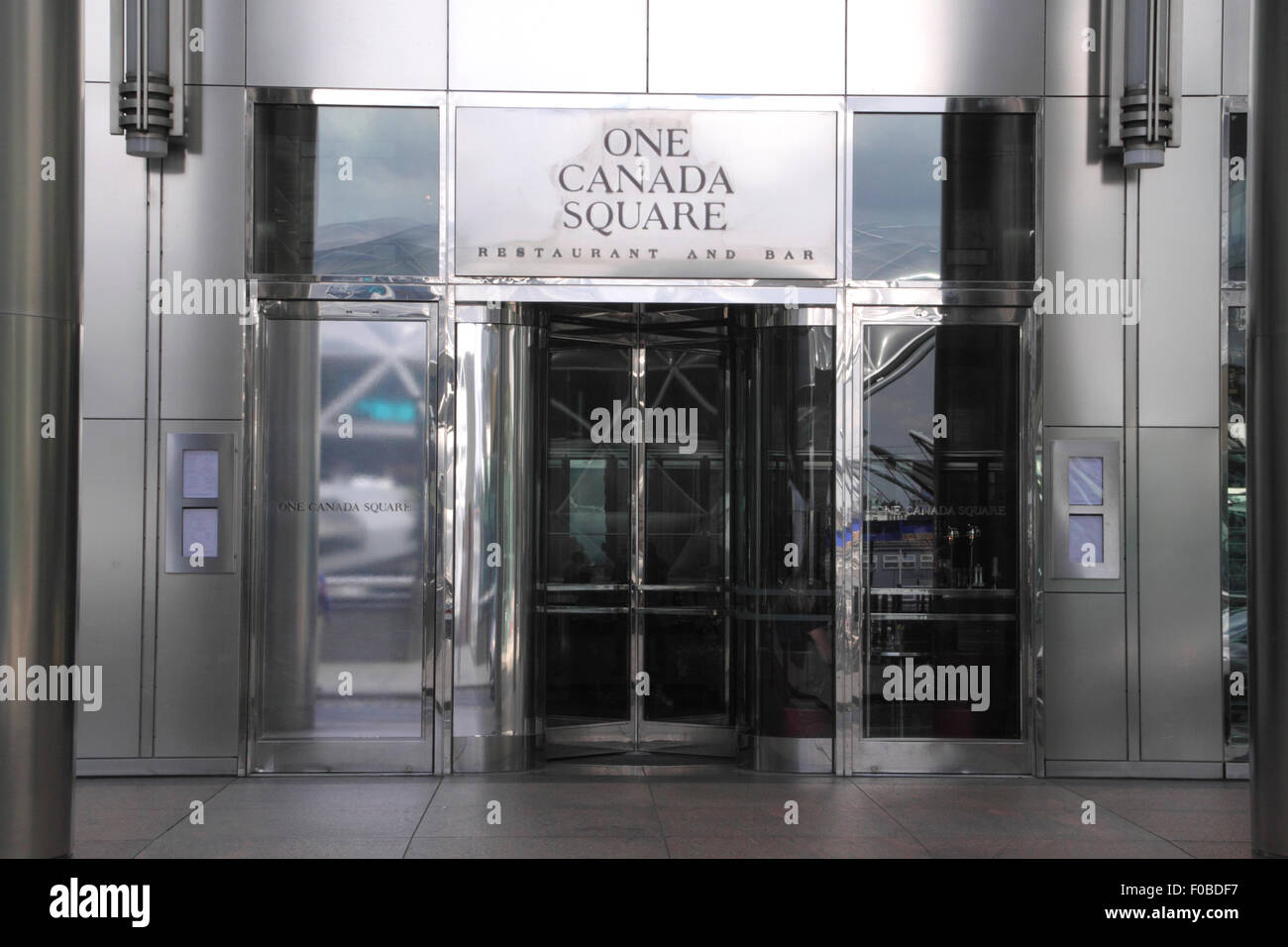 Entrance to One Canada Square Restaurant and Bar Canary Wharf London Stock Photo