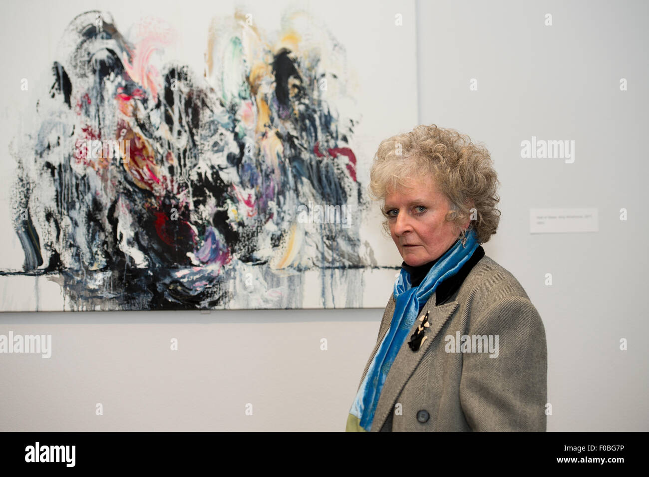 Artist Maggi Hambling with some of her work about to be displayed at the National Portrait Gallery. Stock Photo