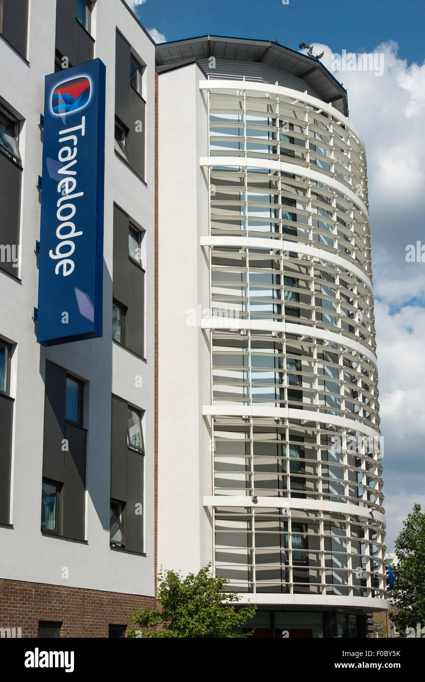 Travelodge London Hounslow Hotel, Lampton Road, Hounslow, London ...