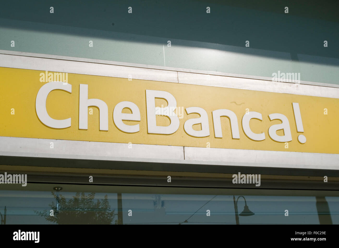 CheBanca! CheBanca  Mediobanca bank banks italy italian banking branch branches high street Stock Photo