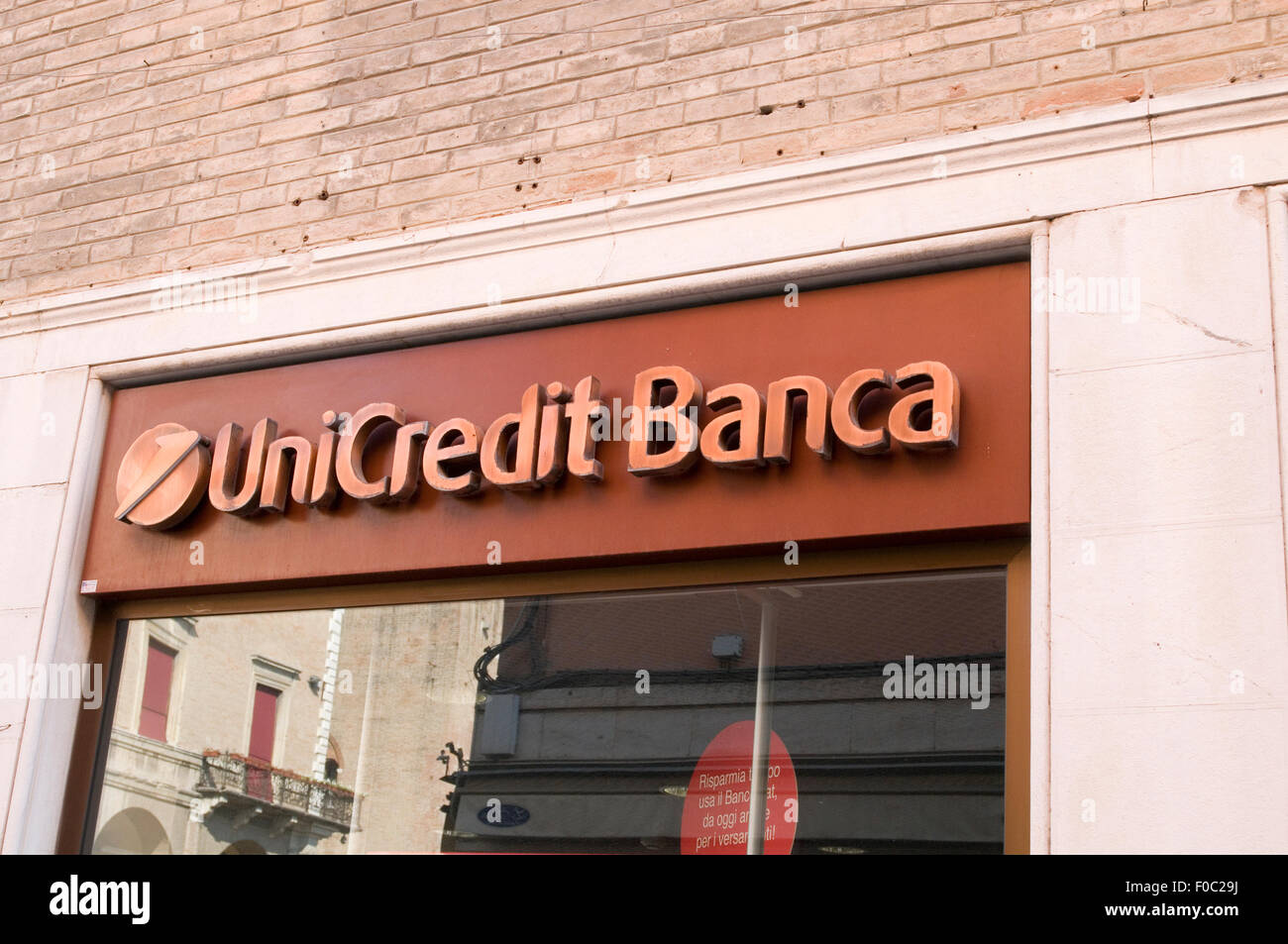 UniCredit banca branch italy italian bank banks branches high street Stock Photo