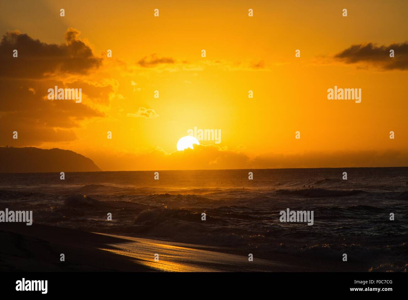 Sunset hawaii hi-res stock photography and images - Alamy