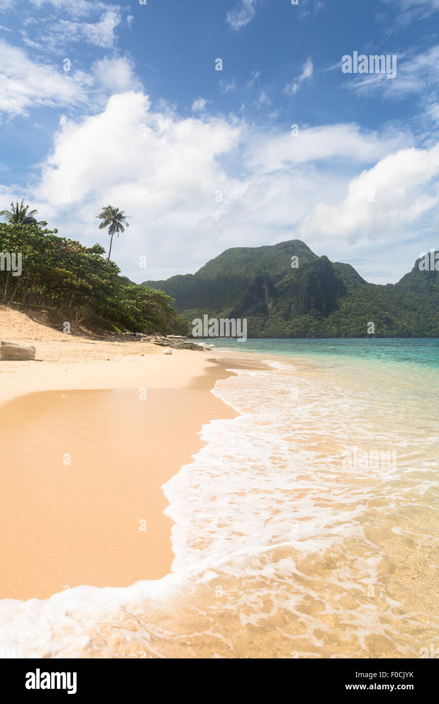 Stunning beach on 'Helicopter island' in the Bacuit archipelago  in El Nido, Palawan,  Philippines Stock Photo