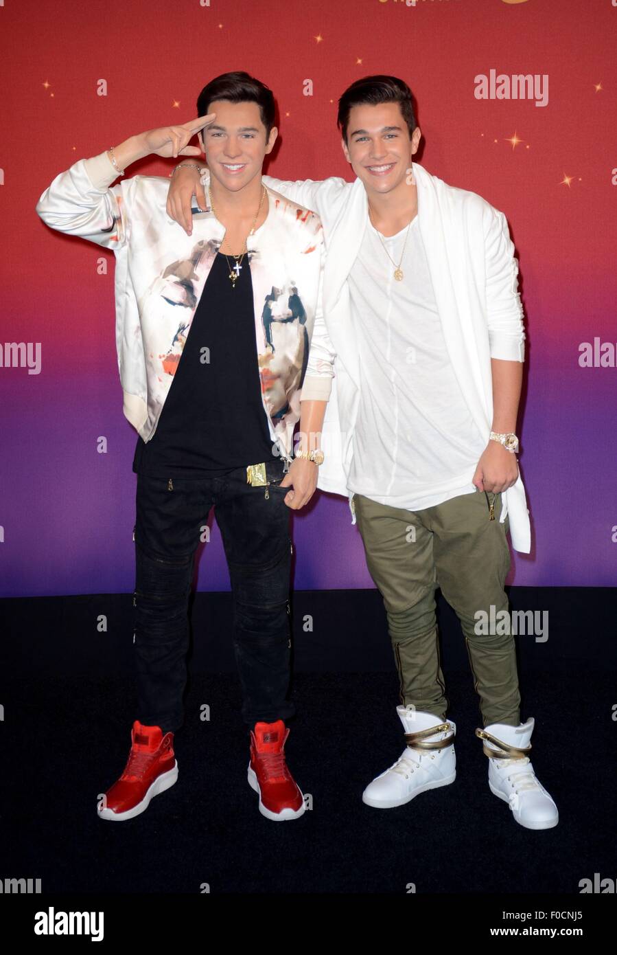 New York, NY, USA. 11th Aug, 2015. Austin Mahone at a public appearance for Austin Mahone Wax Figure Unveiling at Madame Tussauds, Madame Tussauds New York, New York, NY August 11, 2015. © Derek Storm/Everett Collection/Alamy Live News Stock Photo