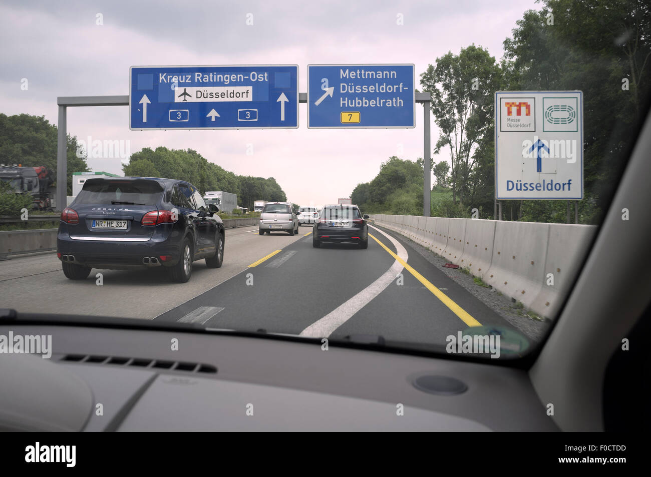 Hard shoulder hires stock photography and images Alamy