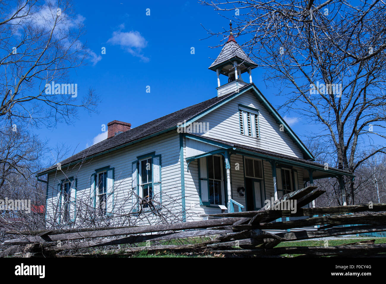 A one-room schoolhouse at the Landis Valley Farm museum, located in Lancaster County, PA, includes a historical collection and d Stock Photo