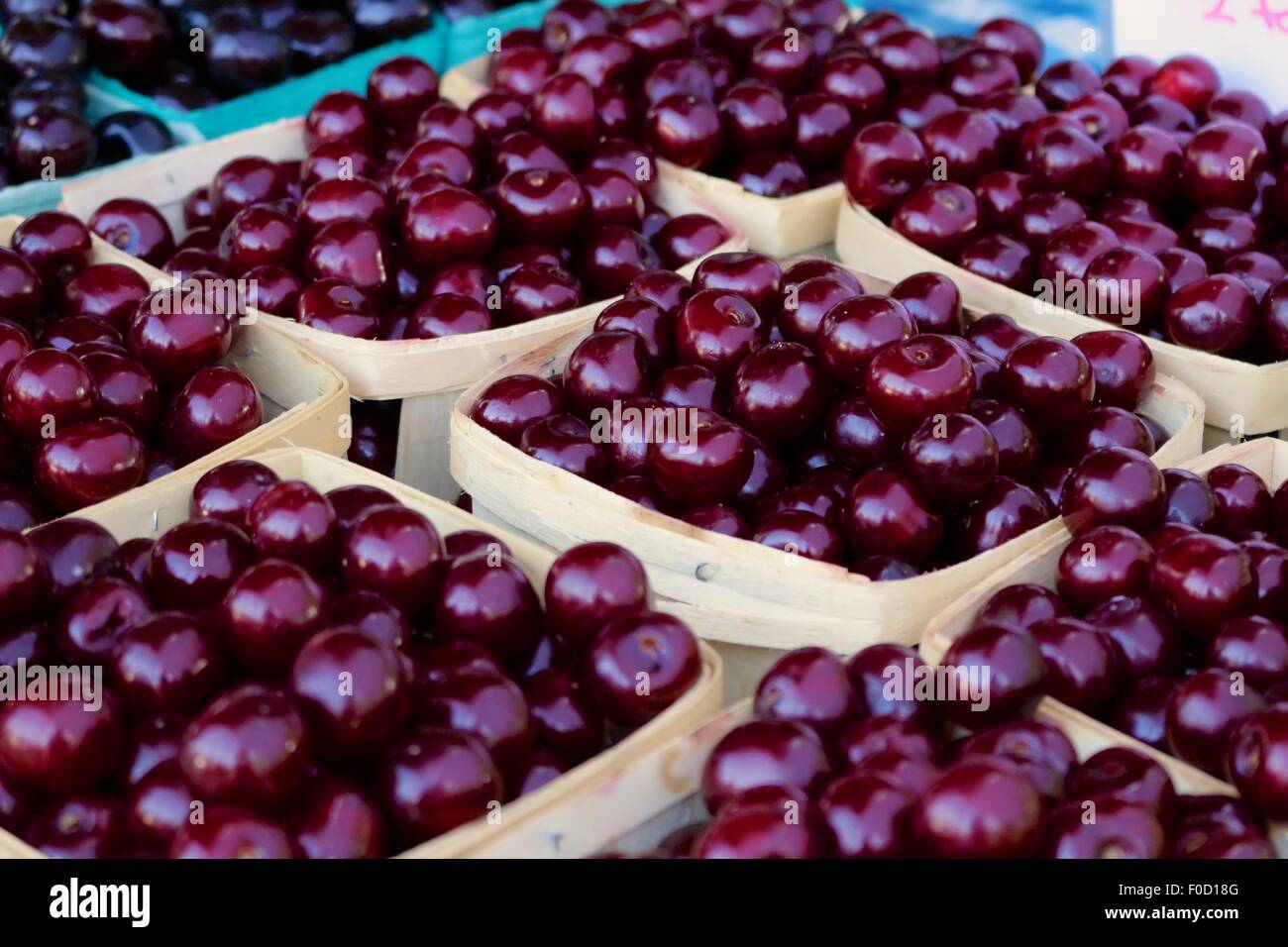 Cherries for sale at farmers' market Stock Photo Alamy
