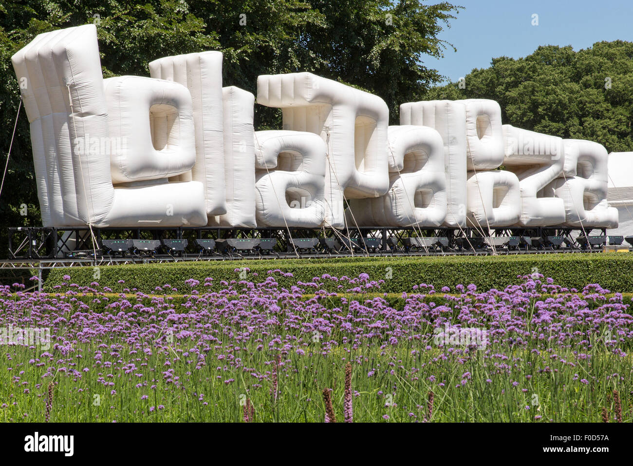 Chicago, Illinois, USA. 31st July, 2015. The large blowup balloon Lollapalooza sign welcomes fans to the 2015 Lollapalooza Music Festival at Grant Park in Chicago, Illinois © Daniel DeSlover/ZUMA Wire/Alamy Live News Stock Photo