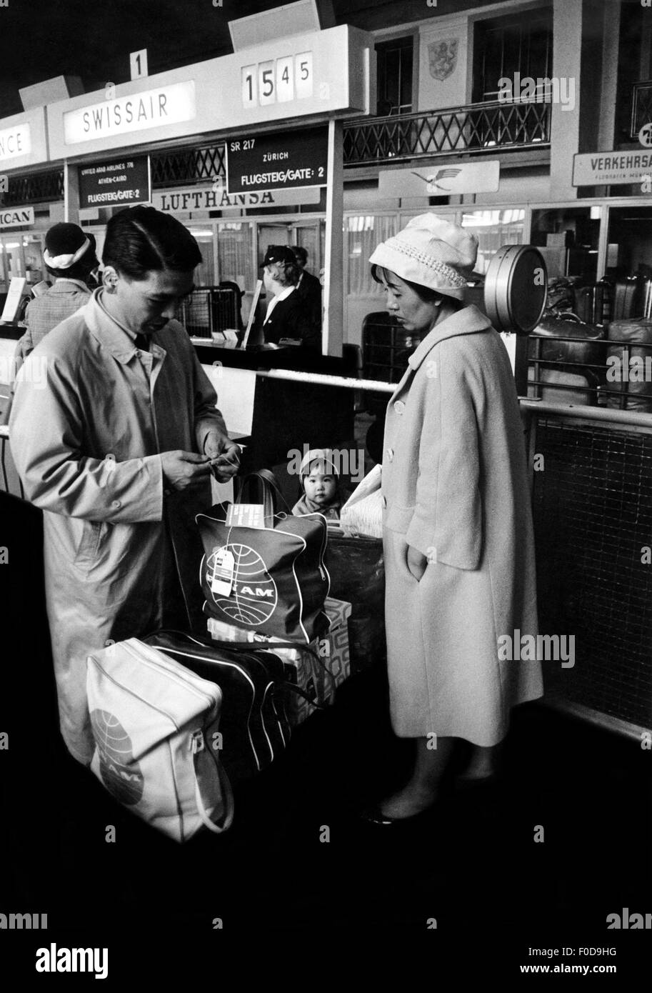 transport / transportation, aviation, airport, Check in, passenger standing at luggage office, Munich Airport, Germany, 1963, Additional-Rights-Clearences-Not Available Stock Photo