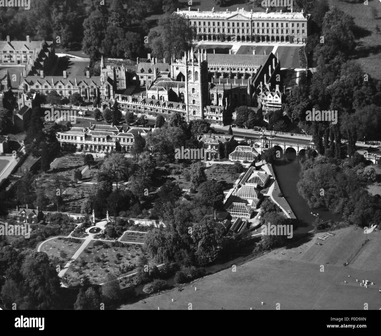 geography / travel, Great Britain, cities, Oxford, buildings, Magdalen College, University Oxford, aerial view, 1950s, Additional-Rights-Clearences-Not Available Stock Photo