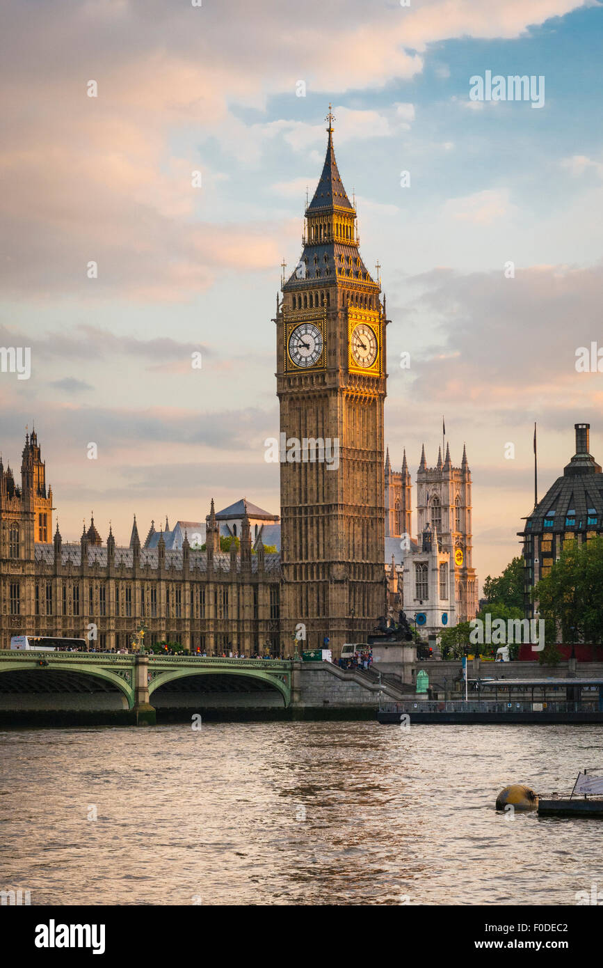 download elizabeth tower big ben download elizabeth tower big ben