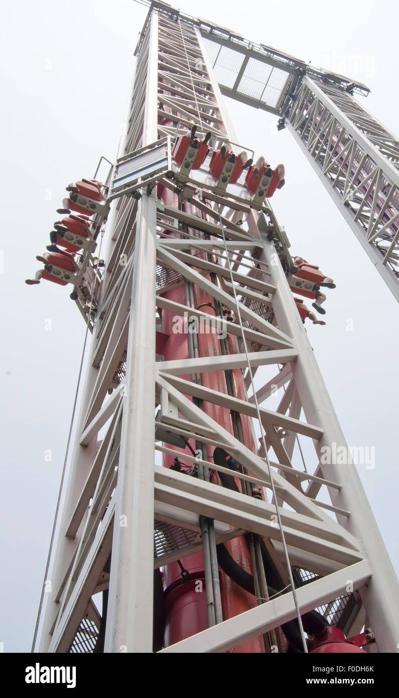 Ride theme park hi-res stock photography and images - Alamy