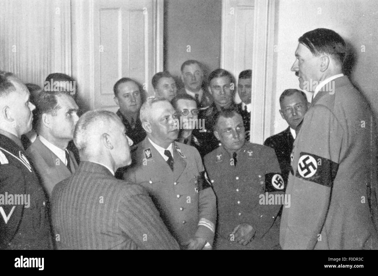 Hitler, Adolf, 20.4.1889 - 30.4.1945, German politician (NSDAP), Chancellor of the Reich 30.1.1933 - 30.4.1945, with the staff of the Chancellery of the Reich on the evening of the Reichstag Election, 29.3.1936, Stock Photo