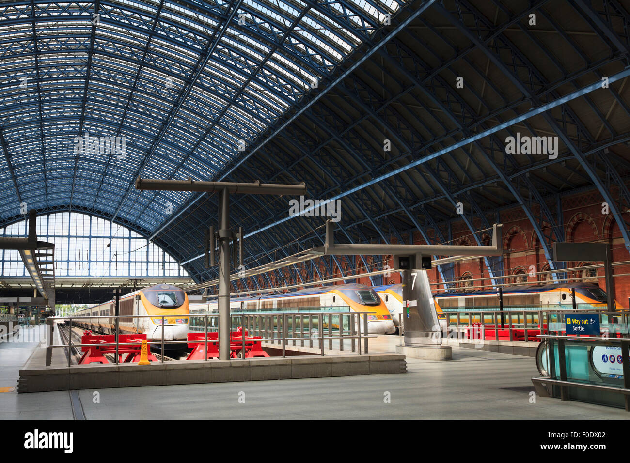 The eurostar trains and platforms at St Pancras Railway Station London Stock Photo
