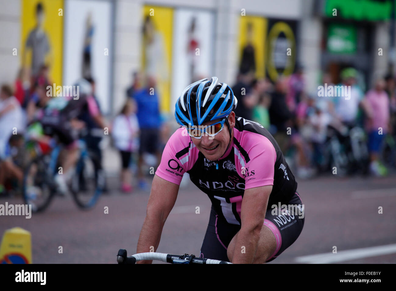 Bangor, Co. Down, Northern Ireland. 13th August 2015. The Seat Criterium Super 7 Final cycle race is abandoned after a competitor is injured. Credit:  J Orr/Alamy Live News Stock Photo