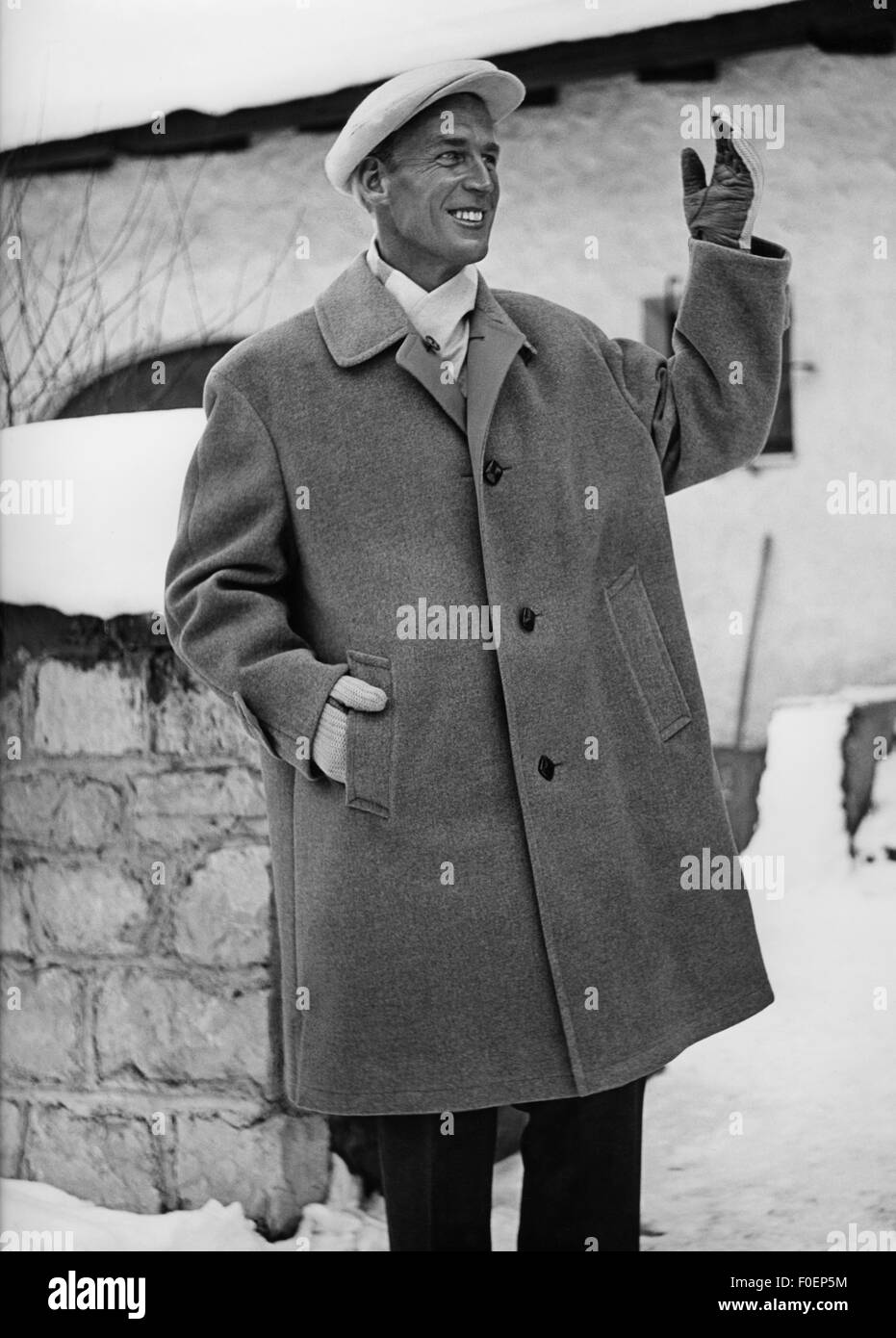 Fashion 1950s Winter Fashion Man With Flat Cap And Short Coat By Stock Photo Alamy