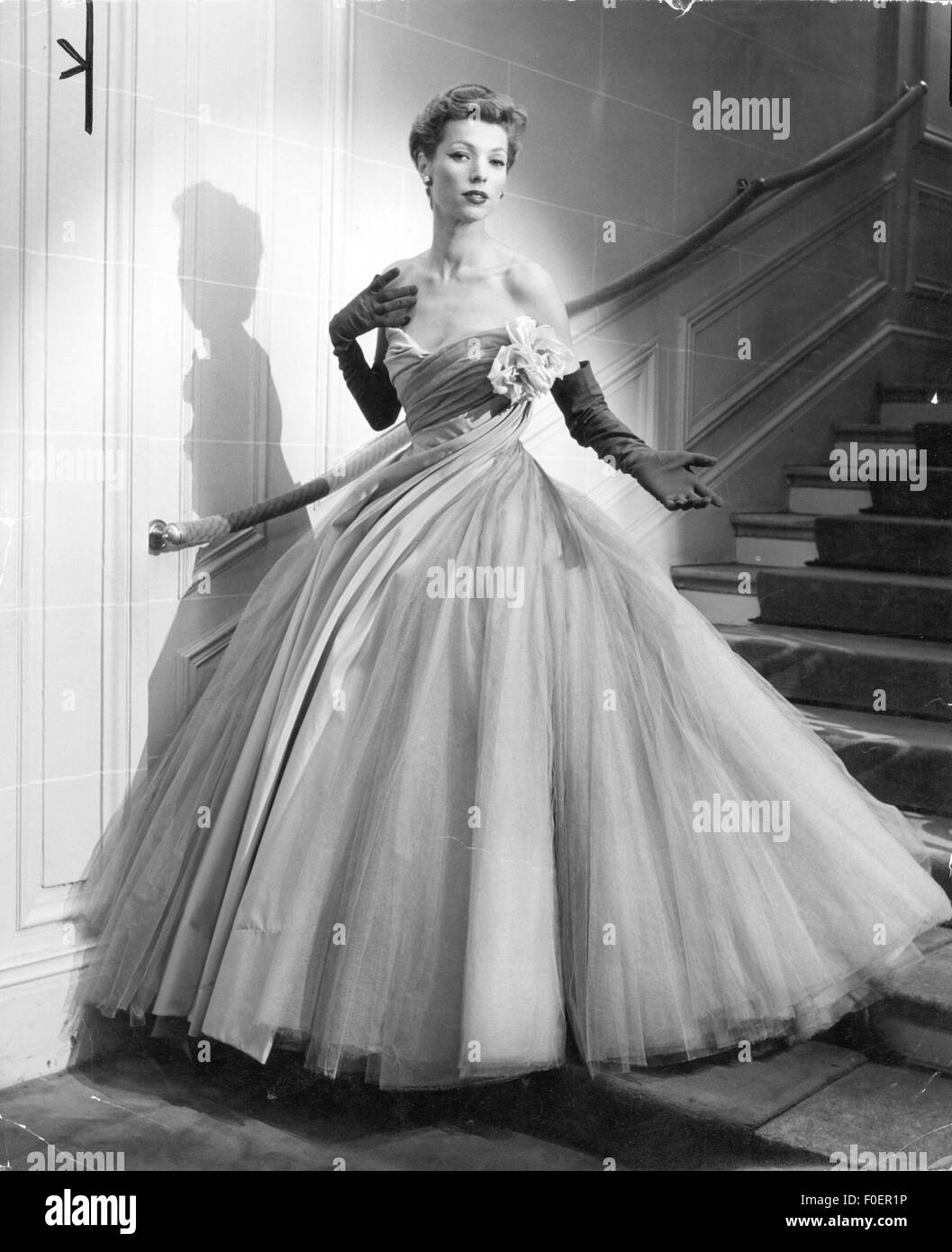 Discover more than 145 dior evening gowns latest - camera.edu.vn