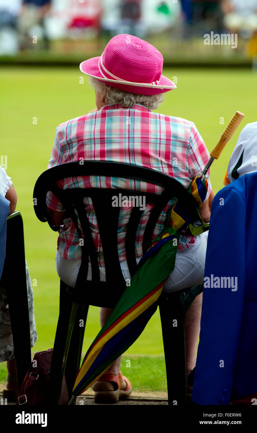 Woman wearing pink Stock Photo - Alamy