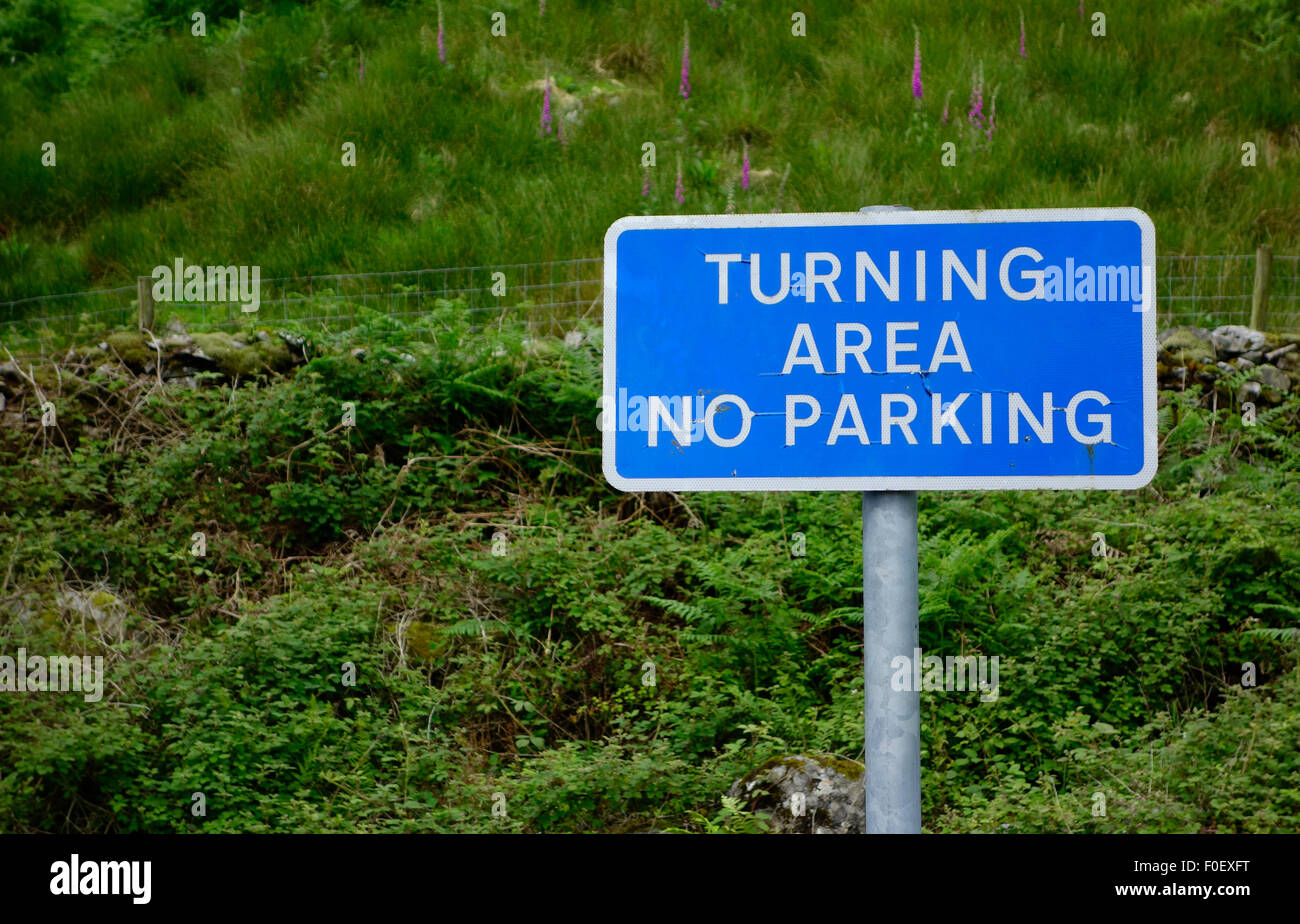 Turning Area No Parking Road Sign, UK Stock Photo