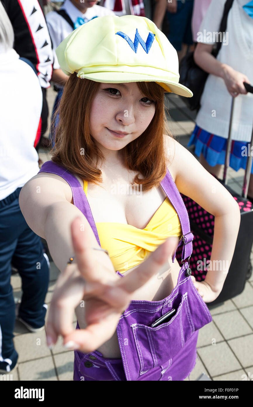 Cosplay anime japonés — Foto editorial de stock © redthirteen1 #141995076